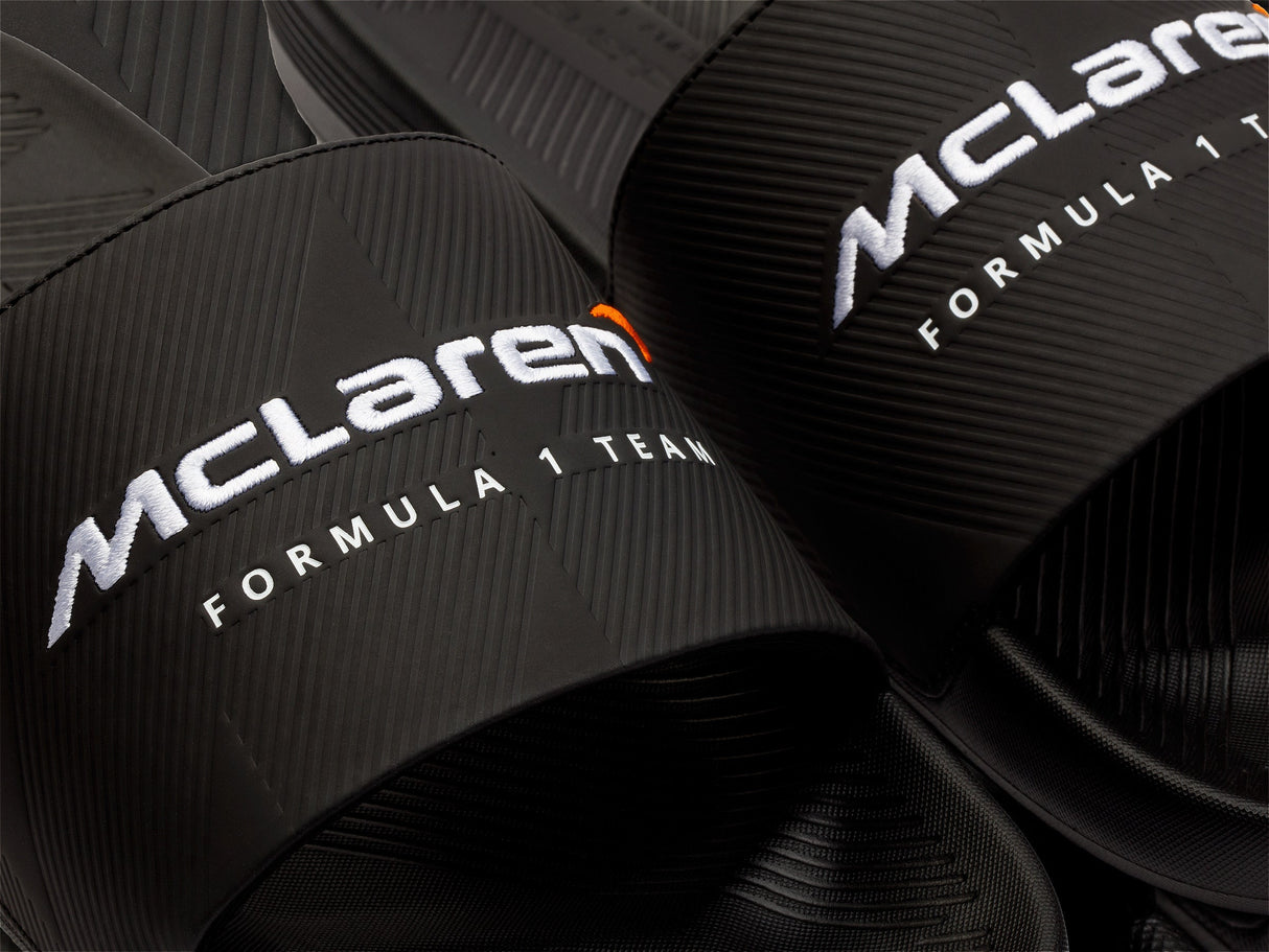 08717-008-M | SLIDE SANDAL X MCLAREN | BLACK